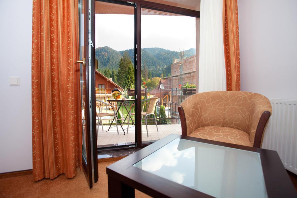 Pension Pantheon Poiana Brașov Zewnętrze zdjęcie